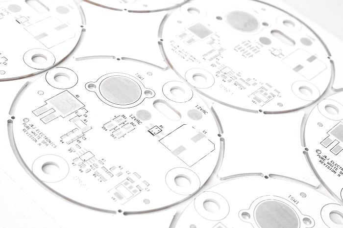 What are the advantages of aluminum PCB circuit board? 